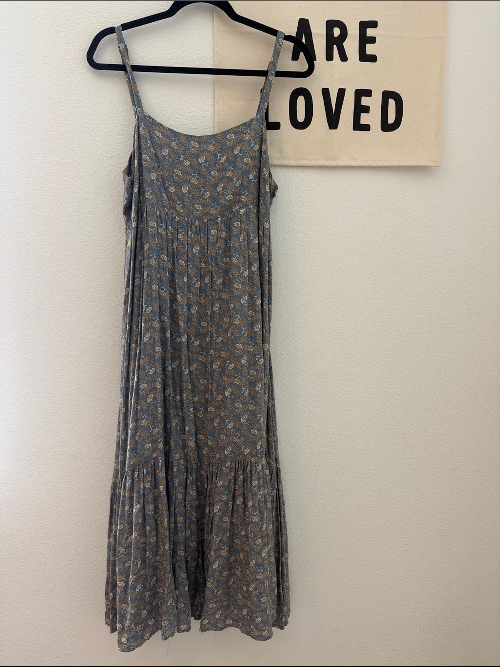 Carly Jean Los Angeles Blue Floral Spaghetti-Strap Maxi Dress